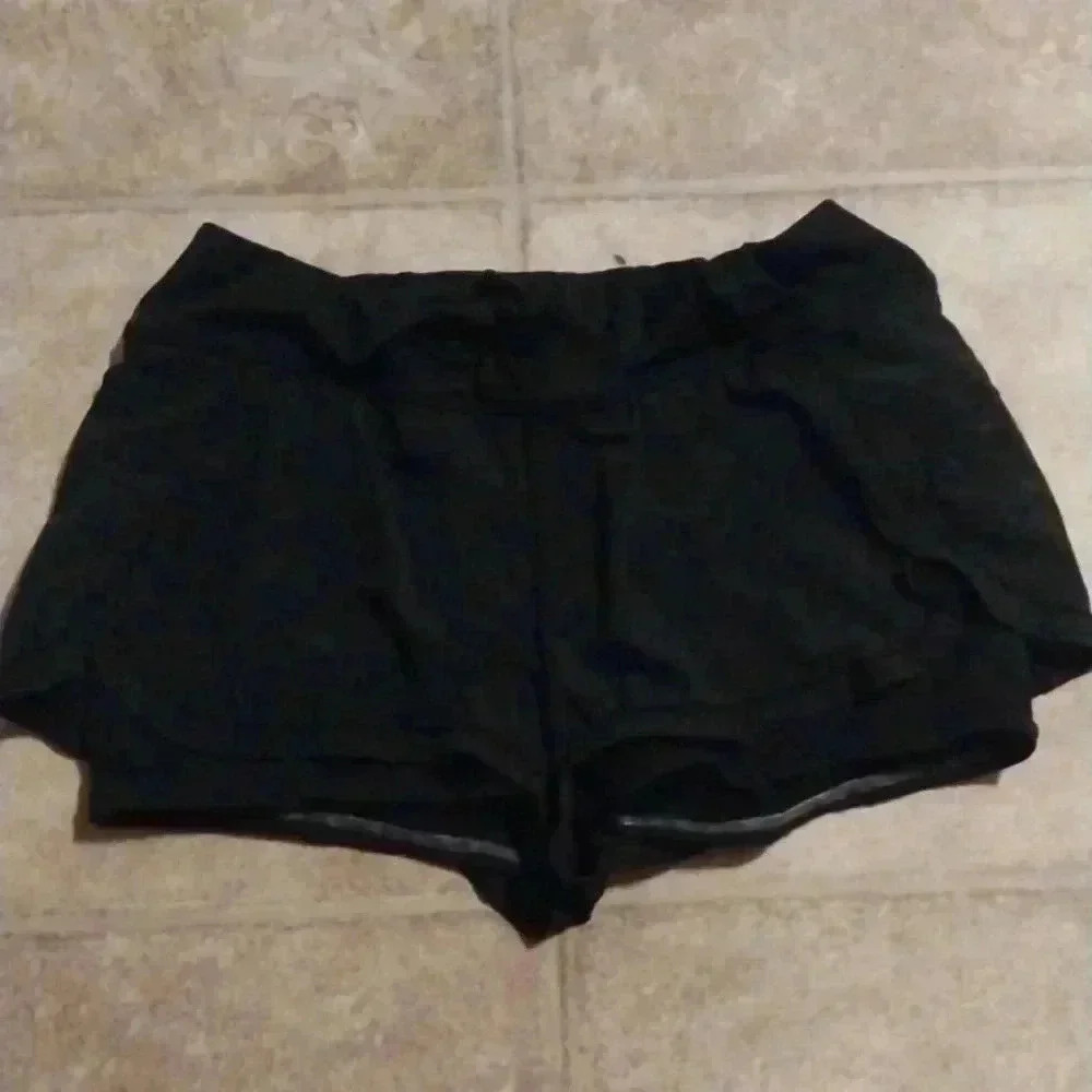 Athleta Women Pulse 2 in 1 Black Stretch Running Shorts Athletic Gym Size S